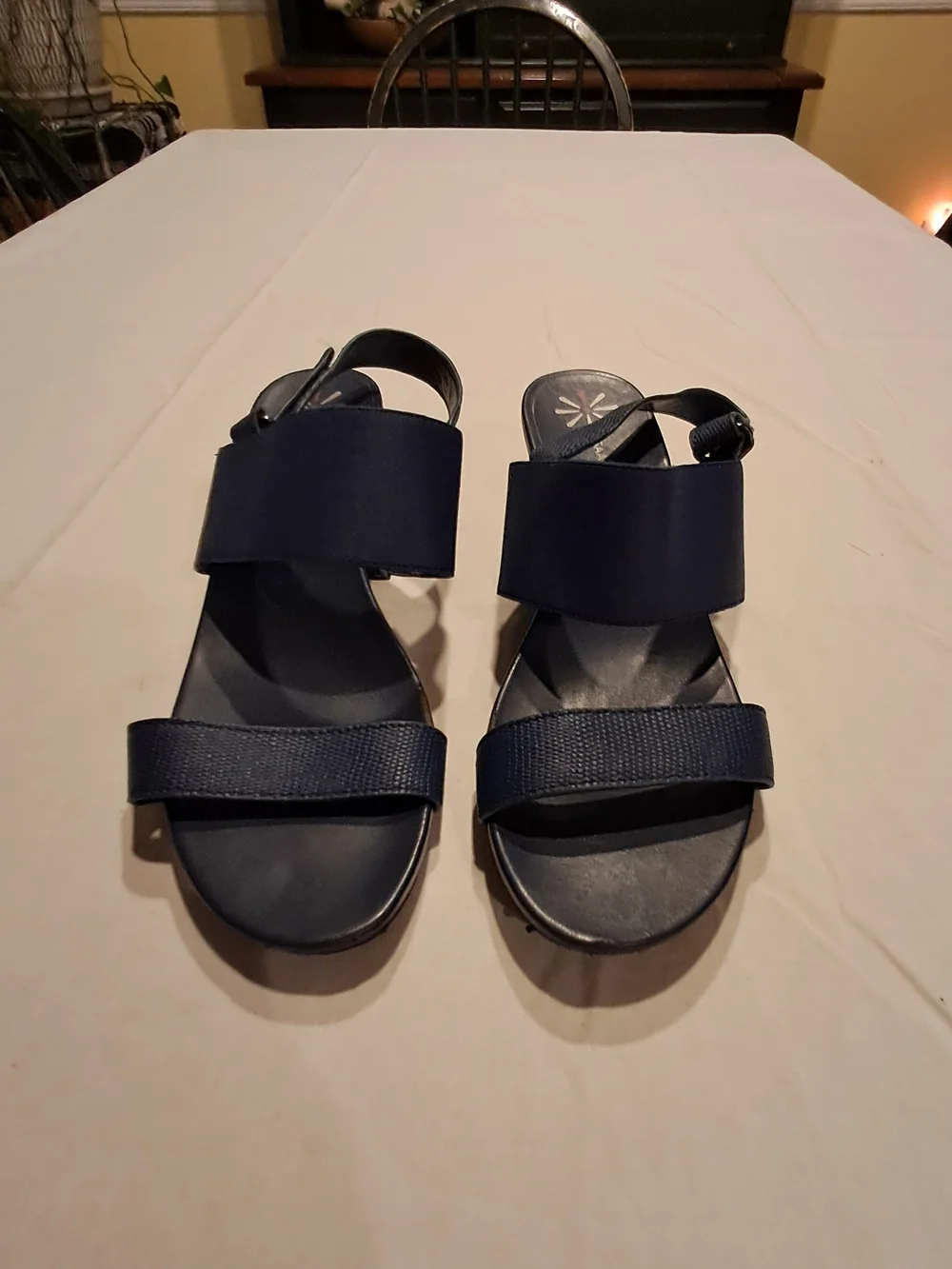 Isaac Mizrahi Navy Wide-Strap Comfort Sandals Size 8M